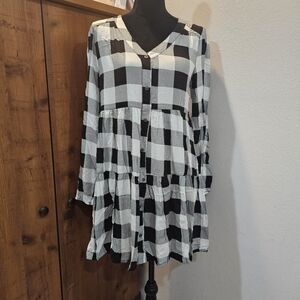 Chic Black and White Plaid Dress
